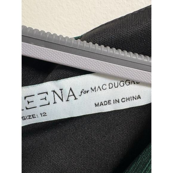 Elegant Green Maxi Dress - Picture 6 of 9